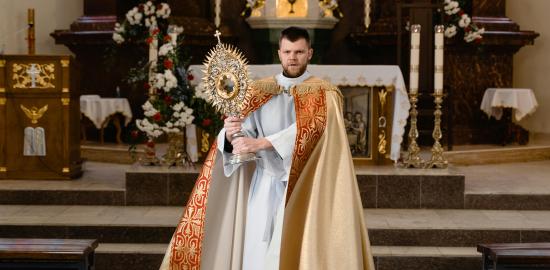 Adoration of the Blessed Sacrament: An Ancient Practice Renewed