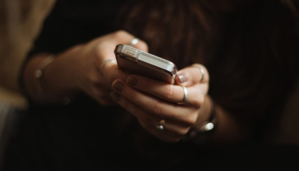 Constant Online Theological Debates Is Turning Young Women Away