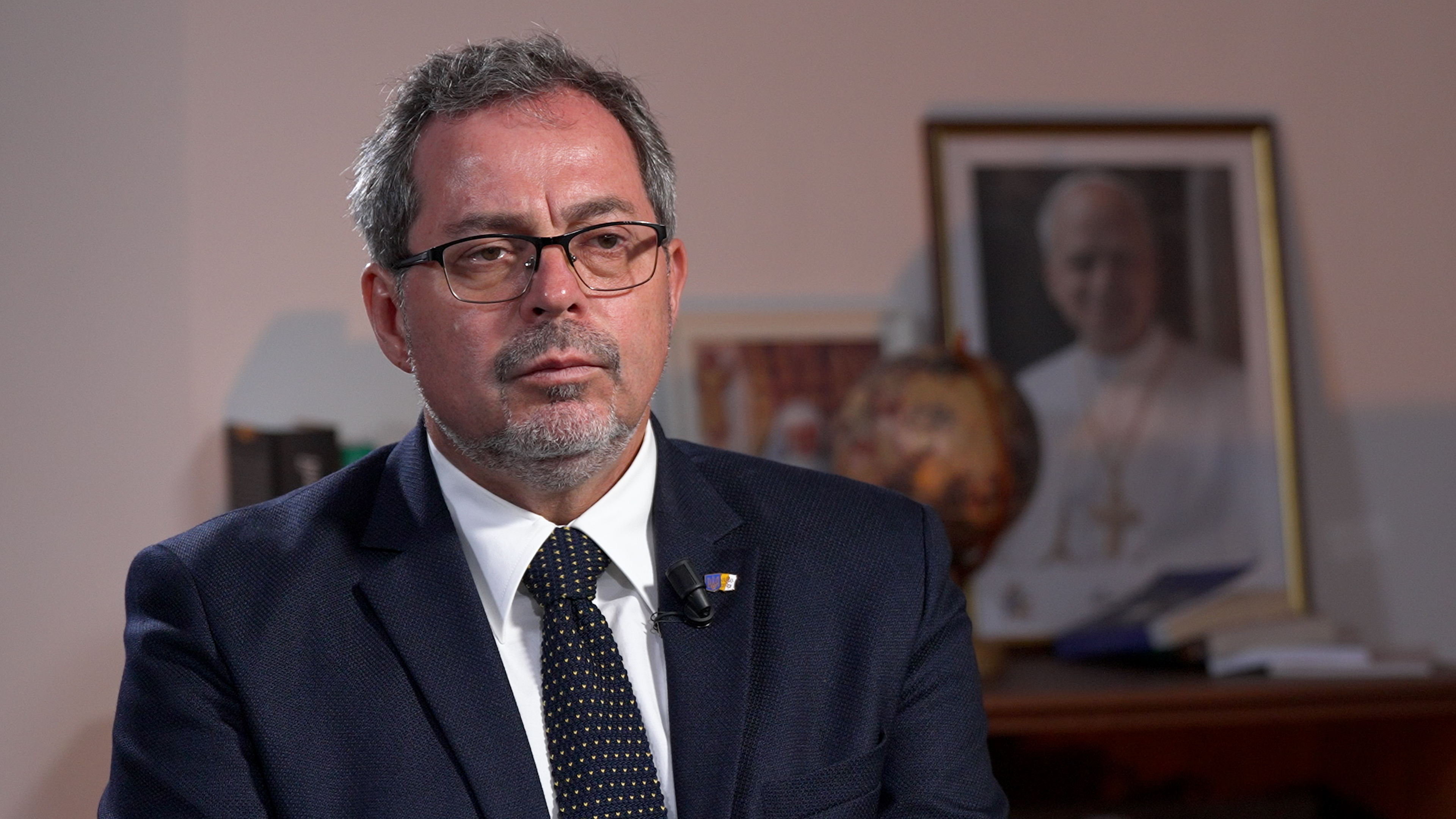 Ukrainian ambassador says papal visit would give major boost to peace